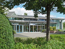 Lahnauhalle